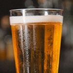 O que observar ao comprar bebidas para eventos e fins de semana